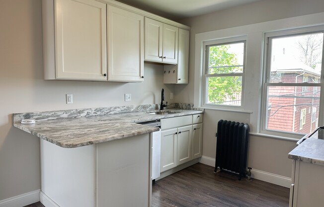 14 OAKTON AVE