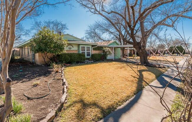 2442 OATES DR