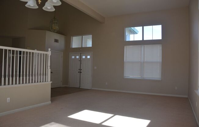 Antioch Golf Course area 5 bedroom, 3 bath - available now