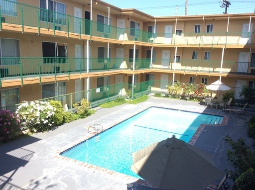 Reseda Gardens Apartments