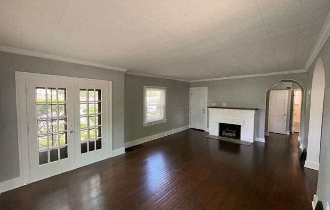 1702 Lake