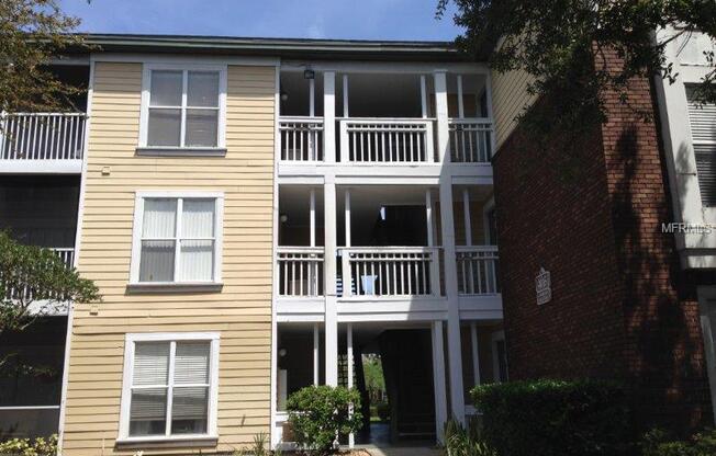 HALF OFF 1ST MONTHS RENT! The Landings 3rd Floor - 1 bed/1 bath condo! $1400mo, Plus $40 for water/$1400 Deposit