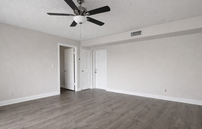 2 beds, 1 bath, 742 sqft, $2,095, Unit 308