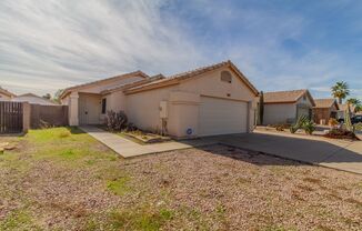 Cute and comfy North Phoenix (33rd Ave & Deer Valley)  3 bedroom 2 bath home!