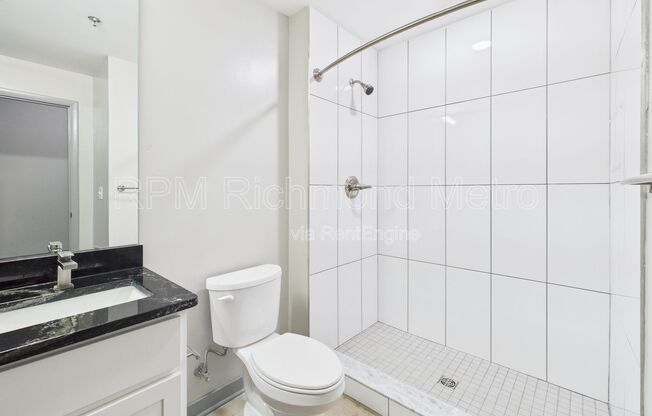 2 beds, 2 baths, 900 sqft, $1,573, Unit 120