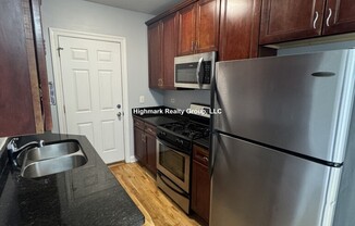 2900 North Kolmar Avenue