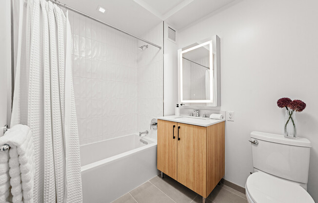 2 beds, 2 baths, $7,305, Unit 1004
