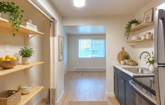 1705 N POST