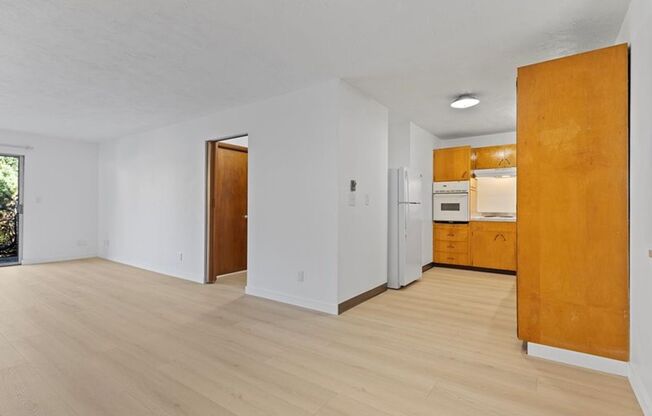 2 beds, 1 bath, 900 sqft, $1,600, Unit TC 57