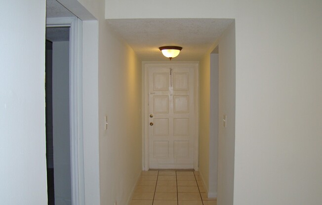 Now Leasing – 1 Month FREE!