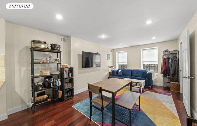 476 ALT JEFFERSON AVE