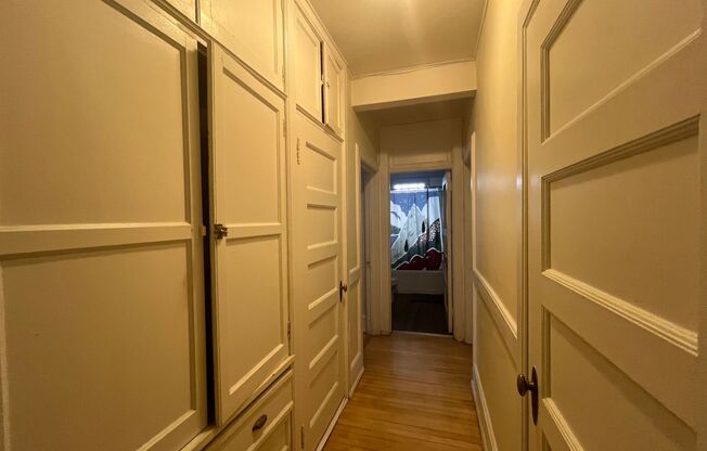 4 beds, 2 baths, $2,295, Unit 10