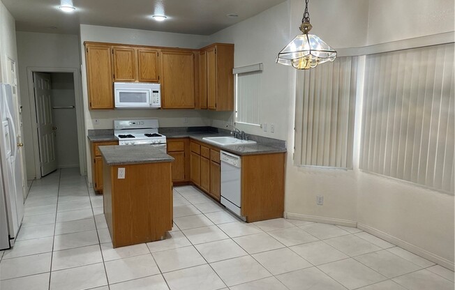 1784 TANNER CIR