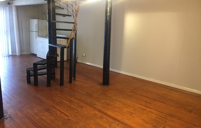 2 beds, 1.5 baths, $1,000