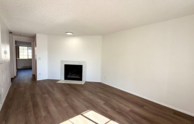 1 bed, 1 bath, 674 sqft, $1,550, Unit O202