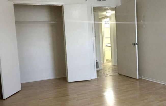 2 beds, 2 baths, 900 sqft, $1,399, Unit LAW7-213