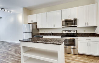 1 bed, 1 bath, 718 sqft, $2,550, Unit 201