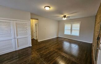 2 beds, 1 bath, $1,550, Unit 1611 #3E