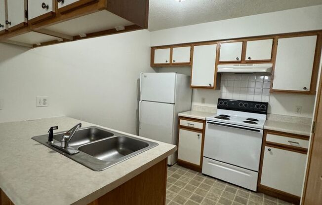 1 bed, 1 bath, 720 sqft, $699