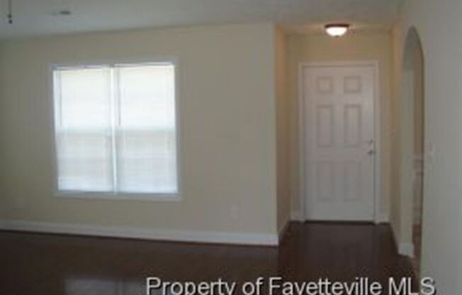 3 beds, 2 baths, $1,750