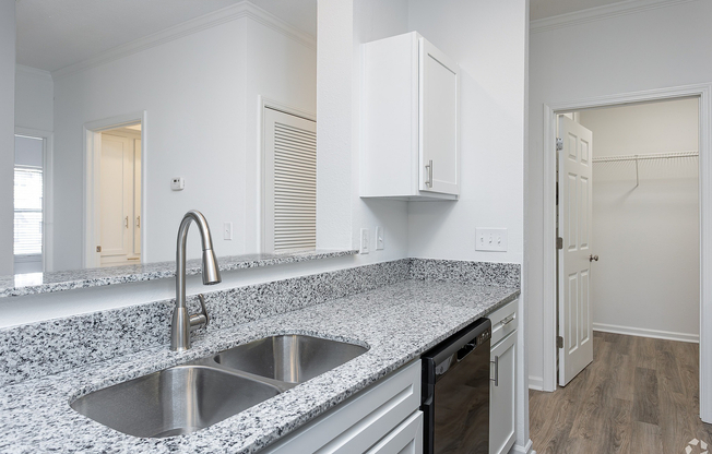 The Lakes Apartments