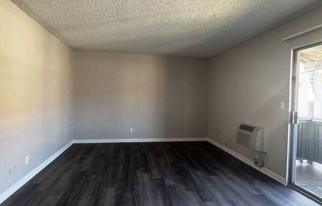 1 bed, 1 bath, 820 sqft, $2,340, Unit S067