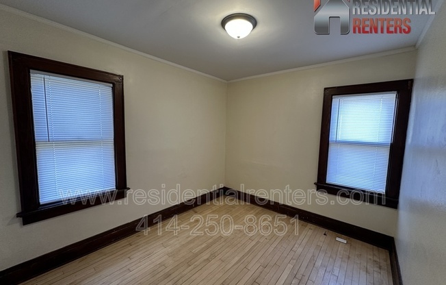 4048 N 7 ST