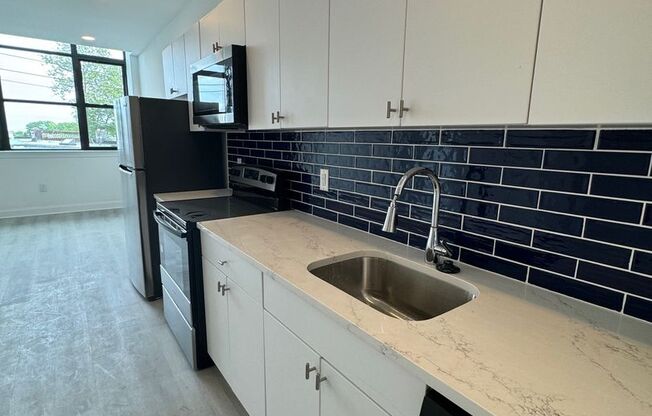 1 bed, 1 bath, 620 sqft, $1,195, Unit 205