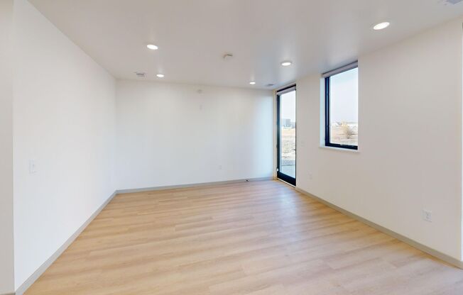 Studio, 1 bath, 535 sqft, $1,240, Unit 6410-105