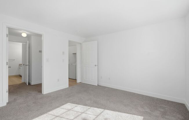 1 bed, 1 bath, 700 sqft, $1,475, Unit 67