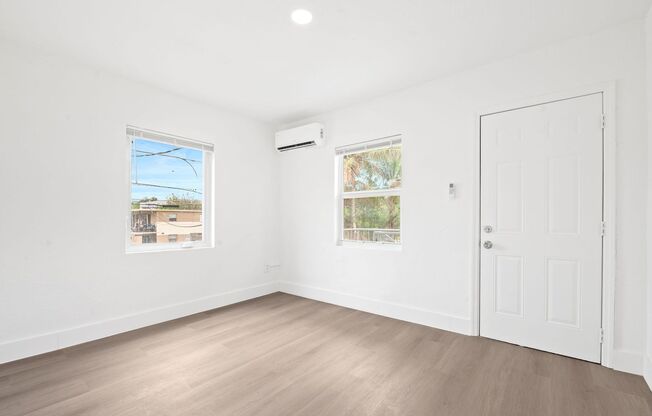 Bright & Renovated 2 Bedroom Apartment in Miami