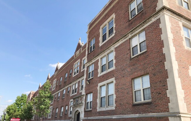 213 - BARRINGTON ASSOC., LLC