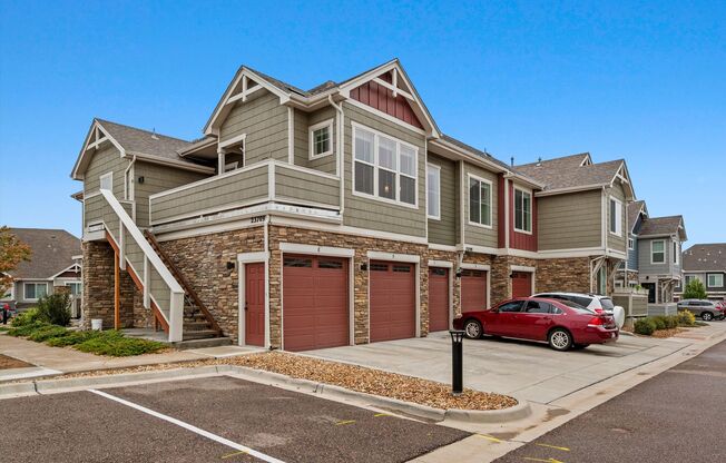 Modern Aurora 2-Bedroom Home!
