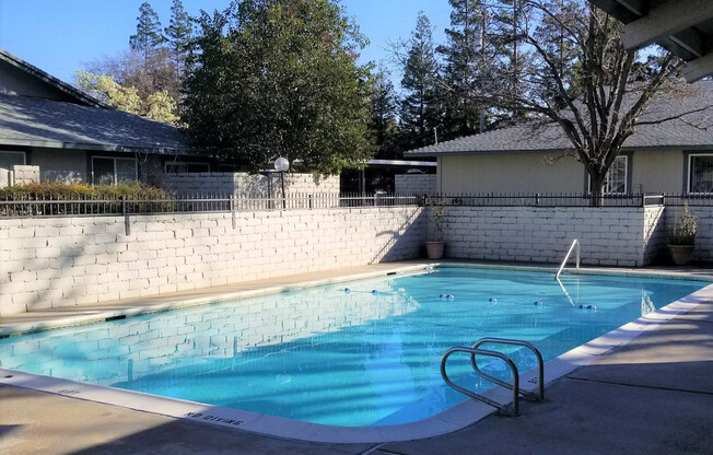 1 bed, 1 bath, 700 sqft, $1,425, Unit 38