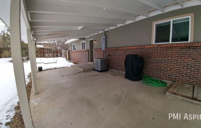 1613 SUNSET DR