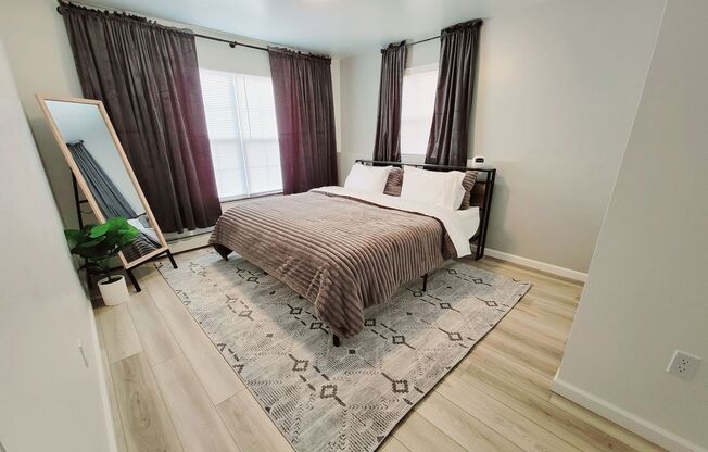 2 beds, 2 baths, 915 sqft, $2,575, Unit 4346-15