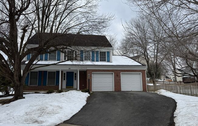 Hampton Oaks Colonial