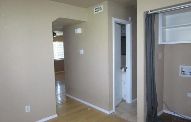 2 beds, 2.5 baths, $1,025