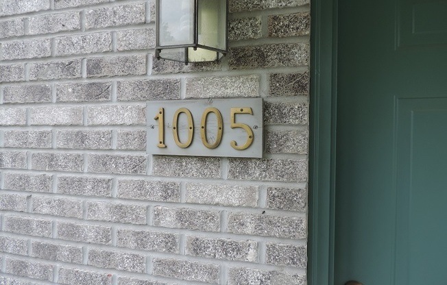 $1,450 | 2 Bedroom, 2.5 Bathroom Town Home | Pet Friendly* | Available for August 1st, 2025 Move In!