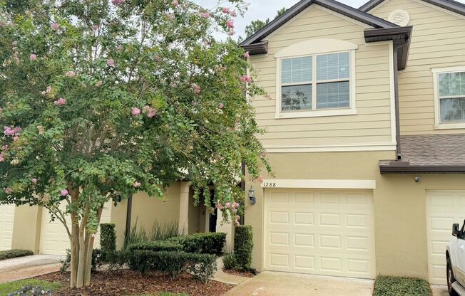 1288 PAVIA DR