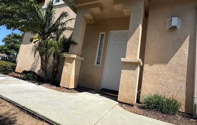 Luxurious 2 bedroom, 2.5 bath townhome, AC, fireplace, 2 car garage!