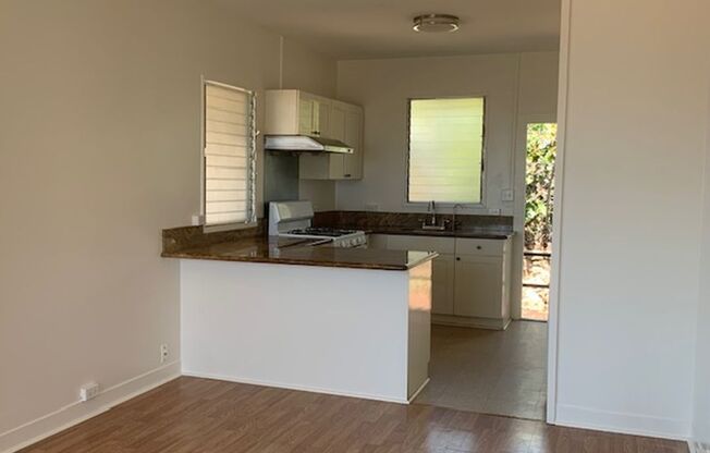 2 beds, 1 bath, $2,550