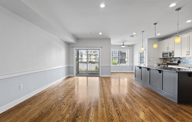 774 E 3 ST