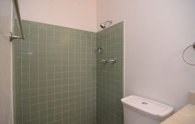 3 beds, 2 baths, $1,850