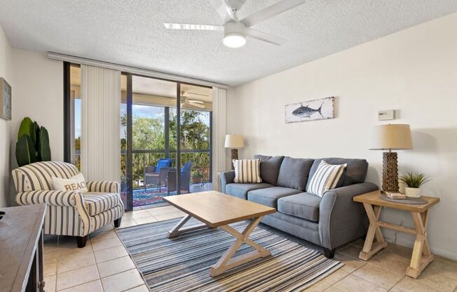 Beautifully Fully Furnished Annual 2BR/2BA Condo in Promenade West