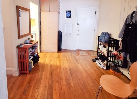 1 bed, 1 bath, 685 sqft, $2,475, Unit 301