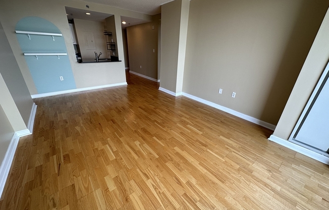 1 bed, 1 bath, 663 sqft, $3,200, Unit 2027