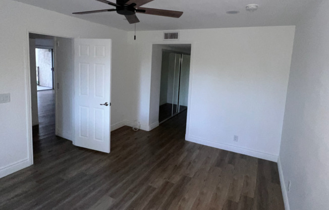 Modern 2-Bedroom Apartment in Gated Van Nuys Community – Fully Remodeled!
