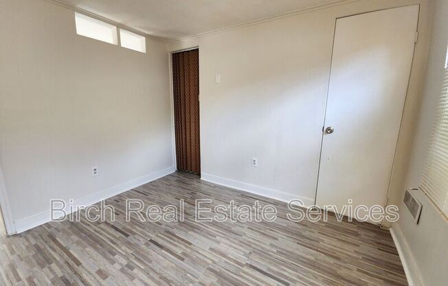 7606 GRAND BLVD
