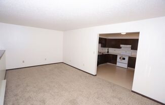 2 beds, 1 bath, $840, Unit 2400-5